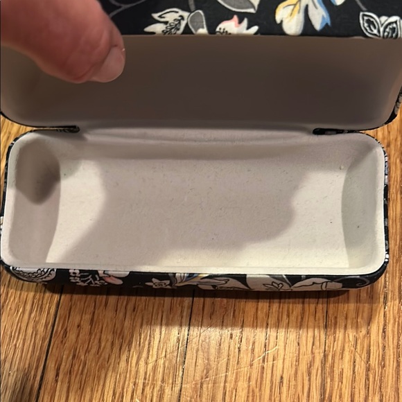 Vera Bradley Black and Gray Floral Glasses Case - Picture 5 of 7